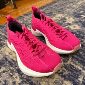 Lululemon Chargefeel 3 Workout Sneaker 7.5 EUC